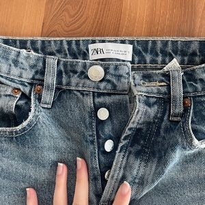 32 Zara Jean
